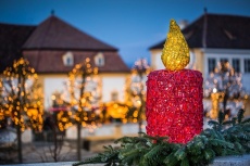 Kto vyhral dve vstupenky na vianočné trhy do Schloss Hofu? 