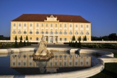 Barokový zámok Schloss Hof