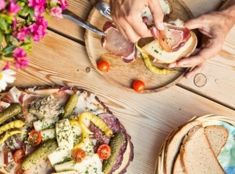 S košíčkem na piknik